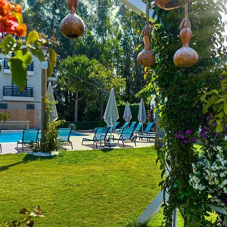 Otel Uras 3*